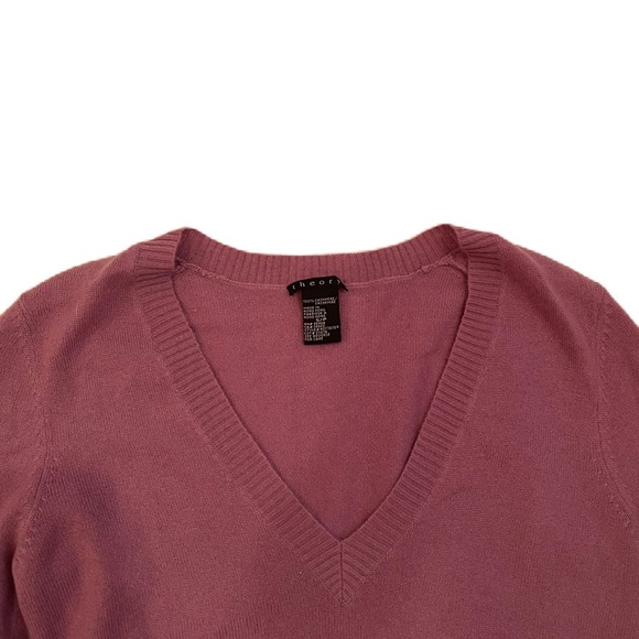 THEORY purple cashmere knit v neck sweater - Picture 4 of 5